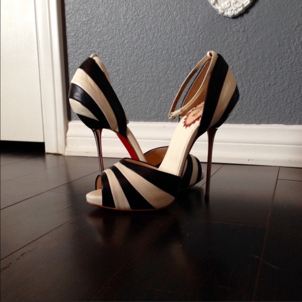 Anniversary Armadillo Bride stripe metal stiletto